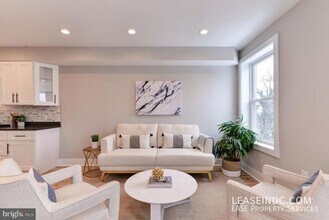 158 Todd Pl NE in Washington, DC - Building Photo - Building Photo