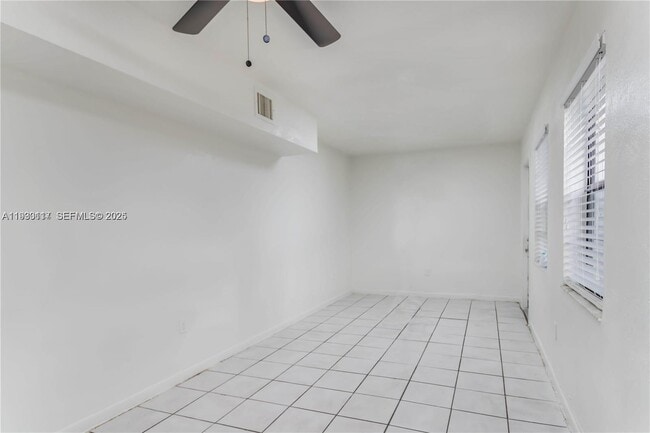 1123 NW 27th Ave in Fort Lauderdale, FL - Building Photo - Building Photo