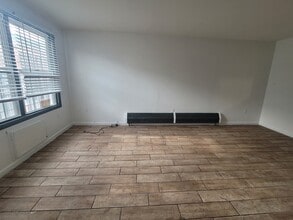 196 Dwight St, Unit 196A in Jersey City, NJ - Building Photo - Building Photo