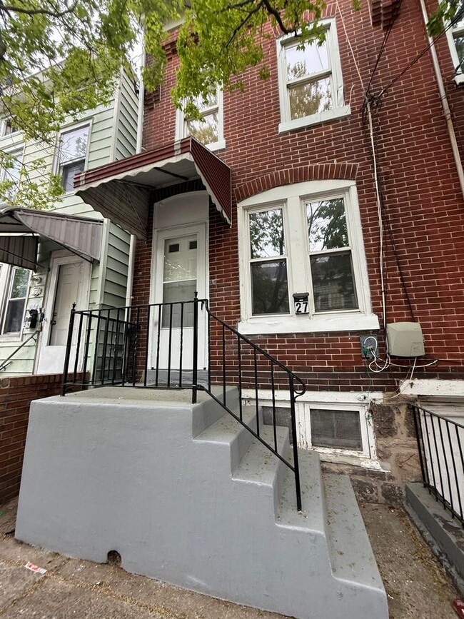 property at 27 Jersey St