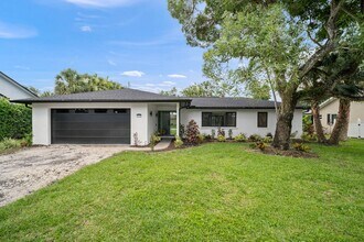192 Palm View Dr in Naples, FL - Building Photo - Building Photo