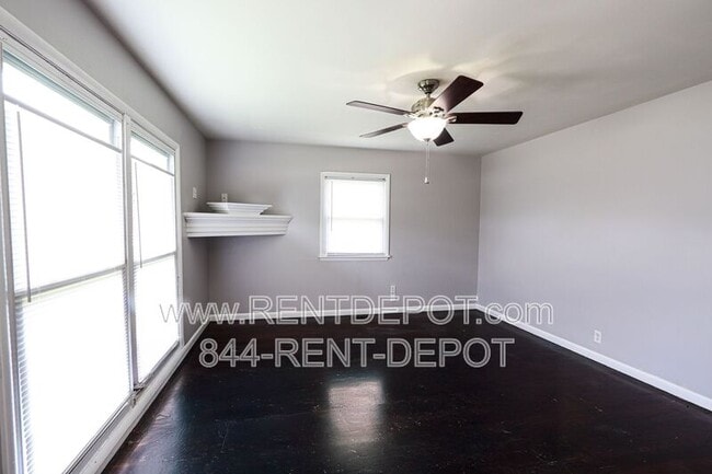1220 Lincoln Park Dr in Evansville, IN - Building Photo - Building Photo