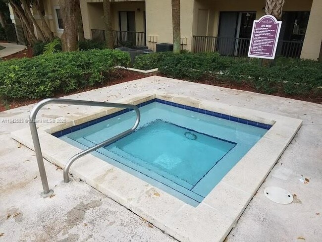 640 S Park Rd in Hollywood, FL - Building Photo - Building Photo