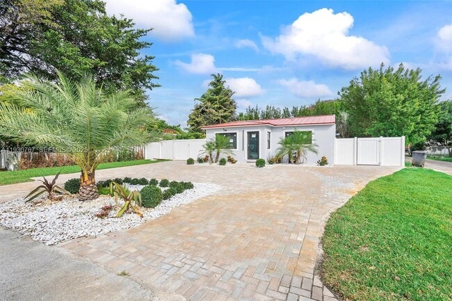 1815 N 27th Ave in Hollywood, FL - Building Photo - Building Photo