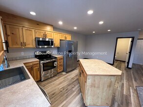 14941 N Nixon Loop in Rathdrum, ID - Building Photo - Building Photo