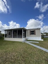 35303 SW 180th Ave, Unit 2b in Homestead, FL - Building Photo - Building Photo