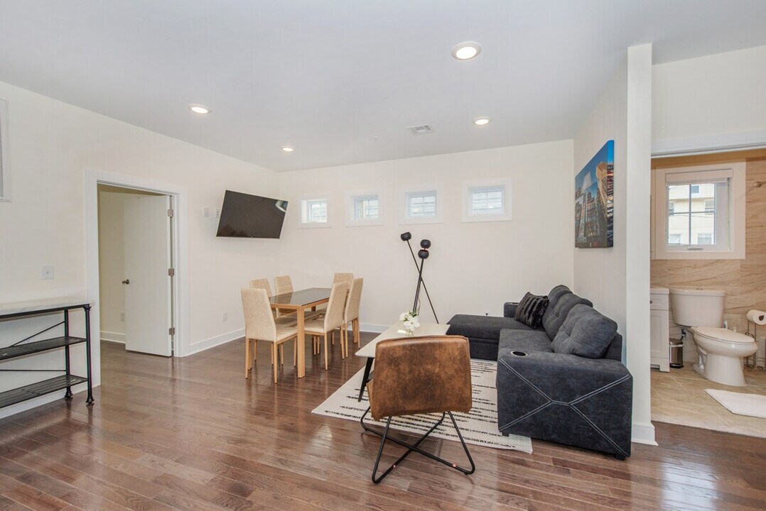 1610 51st St in North Bergen, NJ - Building Photo