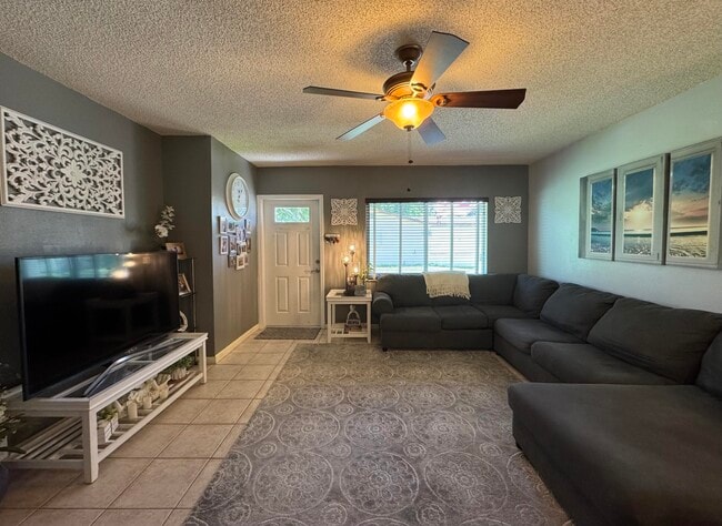 2615 SW Natura Ave in Deerfield Beach, FL - Building Photo - Building Photo