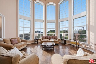 501 Sadie Rd in Topanga, CA - Building Photo - Building Photo