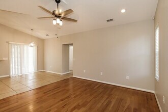 2695 High Ridge Dr in Lakeland, FL - Building Photo - Building Photo