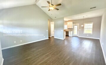 1207 Trestle Dr in Columbia, TN - Building Photo - Building Photo