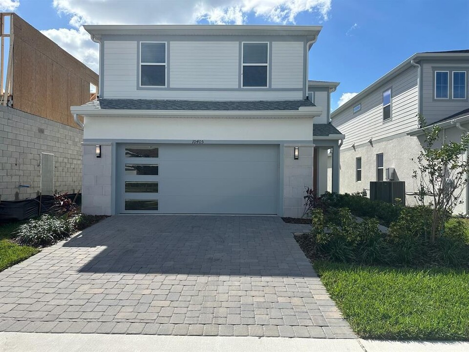 10405 Pk Ests Ave in Orlando, FL - Building Photo