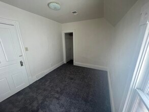 922 S 74th St in West Allis, WI - Building Photo - Building Photo