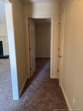 424 Larchmont Rd in Fayetteville, NC - Foto de edificio - Building Photo