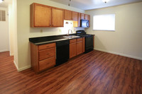 Cedarbrook Apartments in St. Charles, MO - Building Photo - Interior Photo