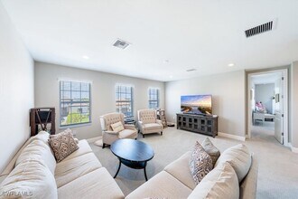 4016 Pegasus Wy in Naples, FL - Building Photo - Building Photo