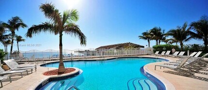 16699 Collins Ave, Unit 2609 in Sunny Isles Beach, FL - Building Photo - Building Photo