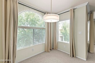 750 E Northern Ave, Unit 2044 in Phoenix, AZ - Foto de edificio - Building Photo