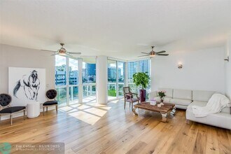111 SE 8th Ave in Fort Lauderdale, FL - Building Photo - Building Photo