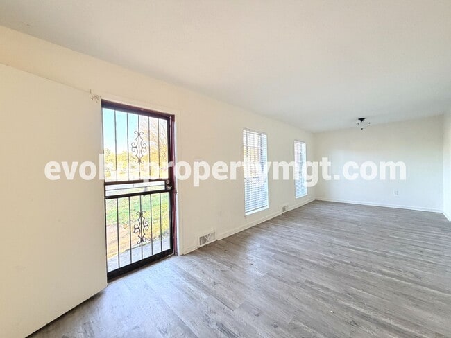 3886 Camelia Cove in Memphis, TN - Building Photo - Building Photo