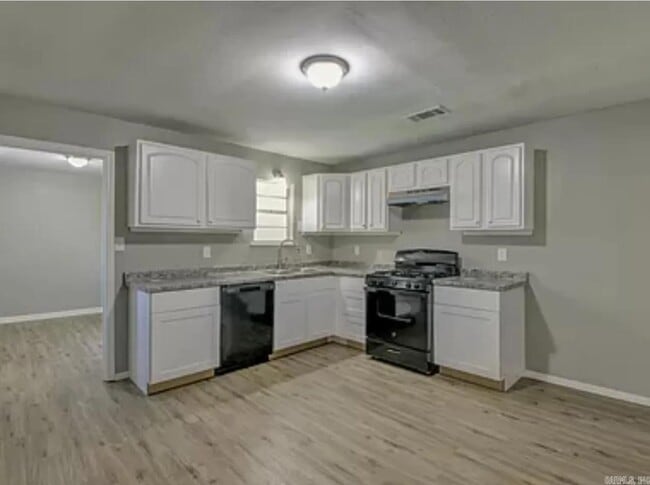 106 S Grant St in Cabot, AR - Building Photo - Building Photo
