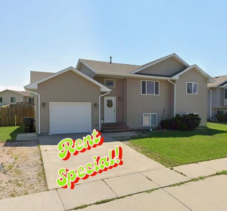 131 Adonia Ln in Rapid City, SD - Building Photo