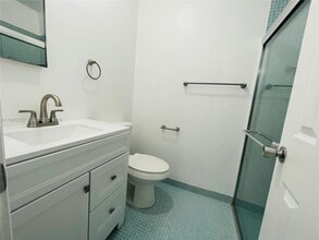 16924 SW 112th Ct in Miami, FL - Building Photo - Building Photo