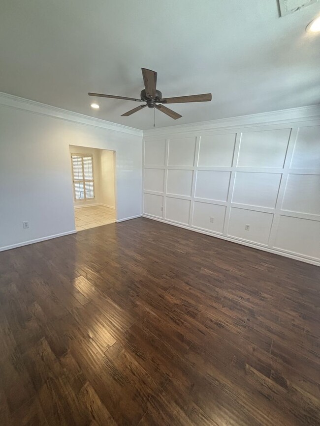 214 Cambrian Ridge Trail in Pelham, AL - Building Photo - Building Photo