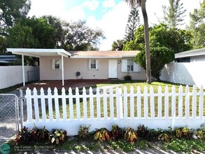 525 NW 15th Terrace in Fort Lauderdale, FL - Building Photo - Building Photo