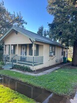 19133 E Grace St in Linden, CA - Building Photo