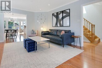 12 Athlone Rd in Toronto, ON - Building Photo - Building Photo