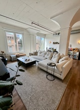 300 NW 8th Ave, Unit 509 in Portland, OR - Foto de edificio - Building Photo