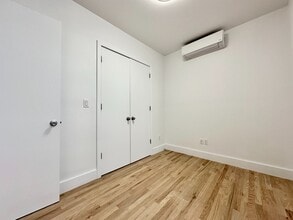 29 W 12th St in New York, NY - Building Photo - Building Photo