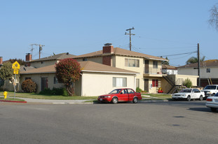 400 E Dollie St Apartments