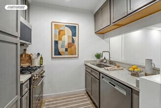 45 E 25th St in New York, NY - Building Photo - Building Photo