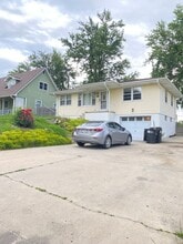 8147 Burdette St in Omaha, NE - Building Photo - Building Photo