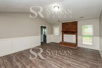 8614 Milton Morris Dr in Charlotte, NC - Building Photo - Building Photo