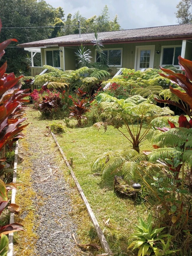 18-4025 N Glenwood Rd in Mountain View, HI - Foto de edificio - Building Photo