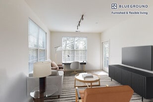 998 Stewart Ave in Garden City, NY - Building Photo