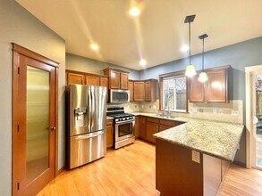 16128 2nd Ave SE in Bothell, WA - Building Photo - Building Photo