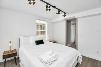 2520 Barbee St in Houston, TX - Building Photo - Building Photo