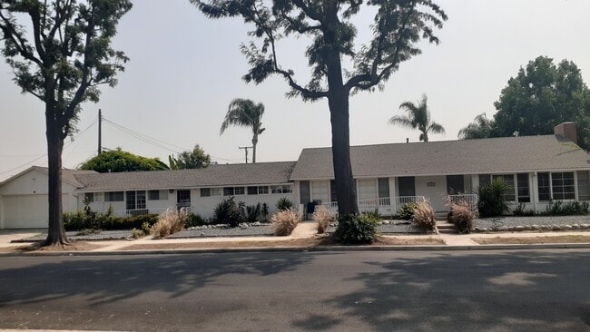 property at 1400 E Marshall Pl