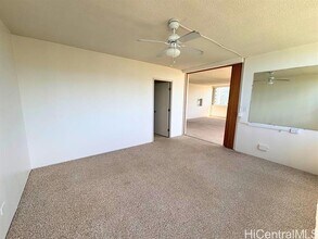 2500 Kalakaua Ave in Honolulu, HI - Building Photo - Building Photo