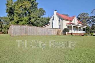 115 Church Aly in Brooks, GA - Building Photo - Building Photo
