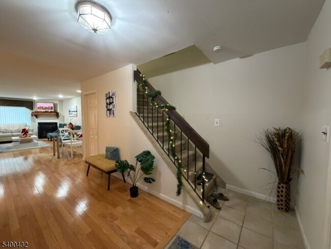 68 Patriots Rd in Morris Plains, NJ - Building Photo - Building Photo