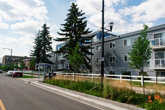 Mainstreet 124th in Edmonton, AB - Building Photo - Building Photo