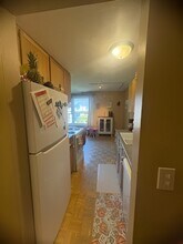 924 Westbrooke Way, Unit 7 in Hopkins, MN - Foto de edificio - Building Photo