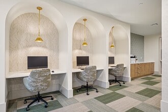 The Sylvan at Painted Tree in McKinney, TX - Foto de edificio - Building Photo