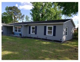 15 Westfield Ave in Goose Creek, SC - Building Photo