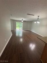 6387 Forest Park Dr in North Ridgeville, OH - Foto de edificio - Building Photo